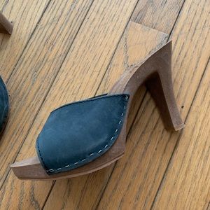 Made in Italy Leather Strap Heal